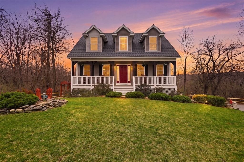 6 Spinnaker Cir, Haverhill, MA 01830