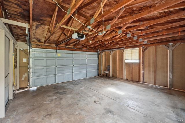 5139 Canterberry Dr, Kelseyville, CA 95451