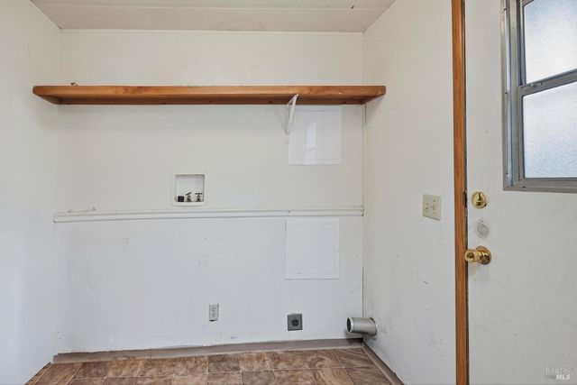 5139 Canterberry Dr, Kelseyville, CA 95451