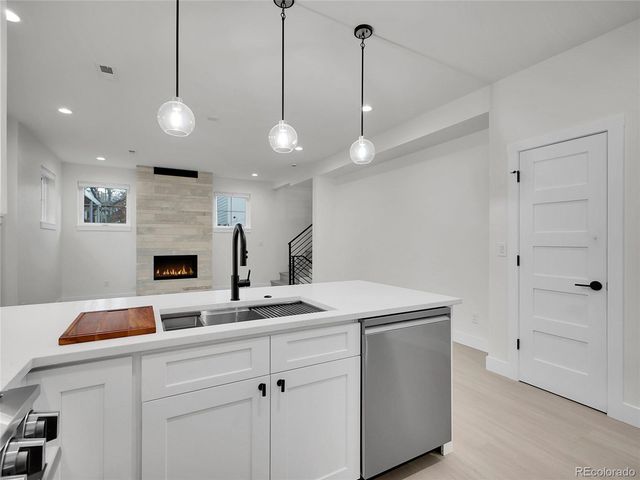 4640 W 39th Avenue, Denver, CO 80212