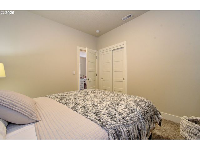 13609 Ne 61ST Ave, Vancouver, WA 98686