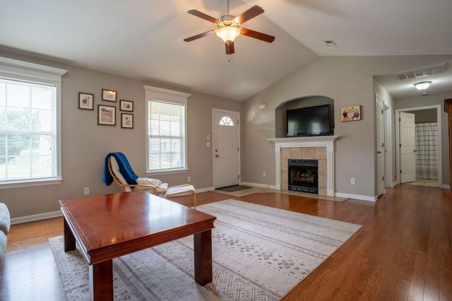 1904 Cedar Creek Drive, Rossville, GA 30741