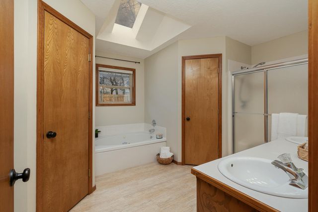 3922 W Cardinal Street, Springfield, MO 65810