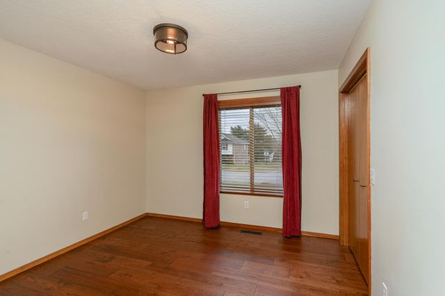 3922 W Cardinal Street, Springfield, MO 65810