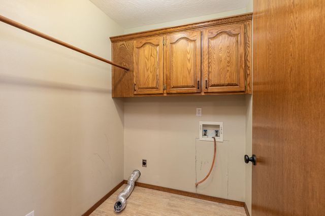 3922 W Cardinal Street, Springfield, MO 65810