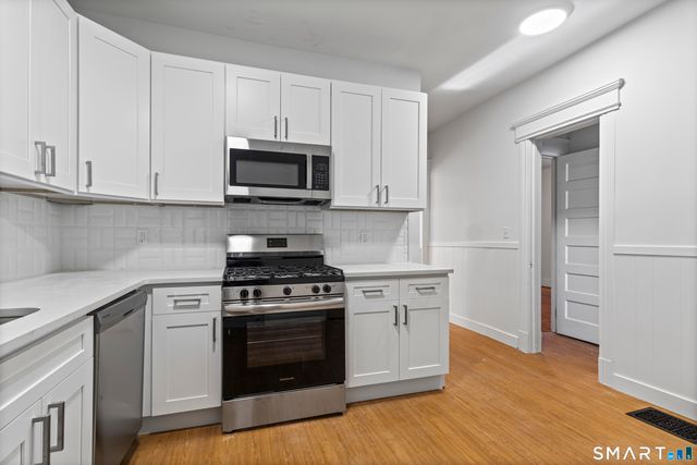 875 Elm Street, New Haven, CT 06511