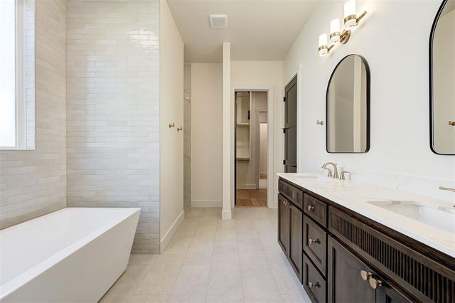 3408 Bourgogne Street, Edmond, OK 73034