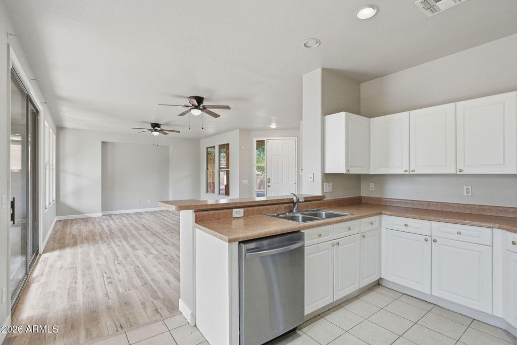 13557 W CYPRESS Street, Goodyear, AZ 85395 — photo 3