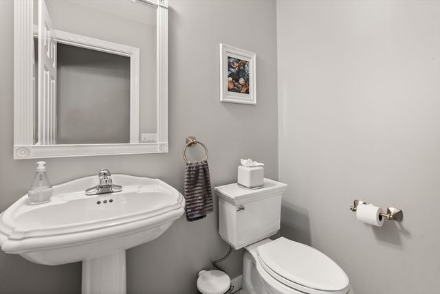 57 Bouffard Dr, Marlborough, MA 01752