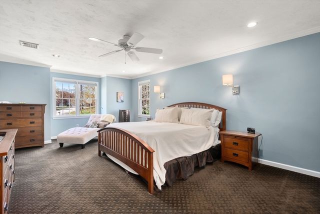 57 Bouffard Dr, Marlborough, MA 01752
