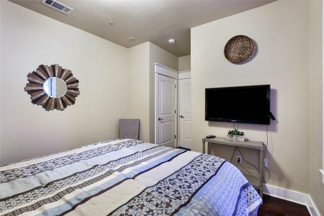 17800 Maritime Point DR 101, Jonestown, TX 78645