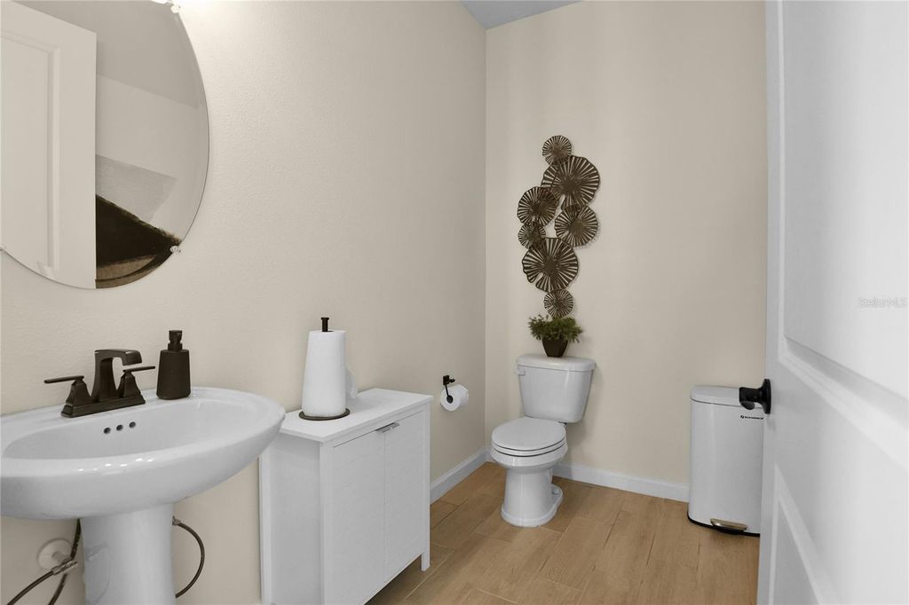 Image 5 of property listing at 14519 BANKS COURT, Parrish, FL 34219