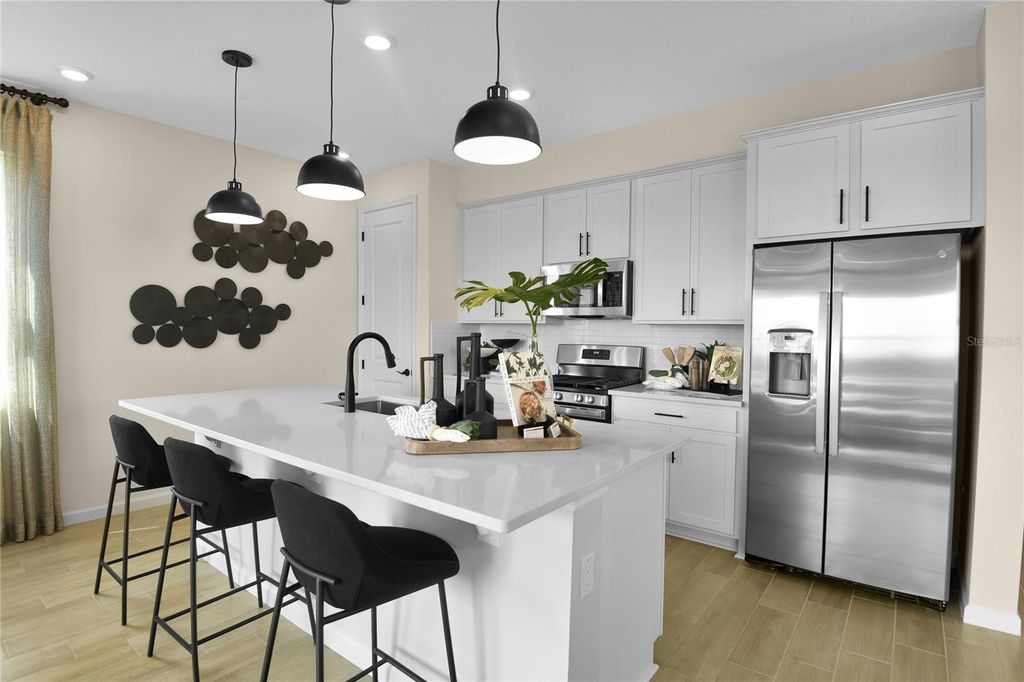 Image 9 of property listing at 14519 BANKS COURT, Parrish, FL 34219