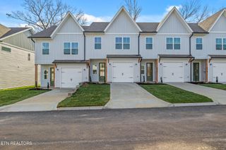 8425 Whisper Lane, Powell, TN 37849