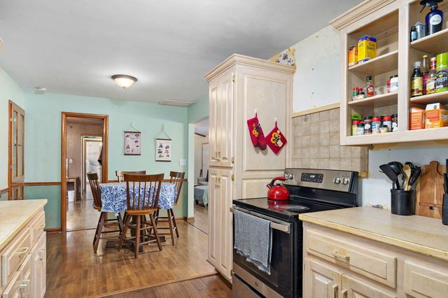 853 W Whiteside Street, Springfield, MO 65807