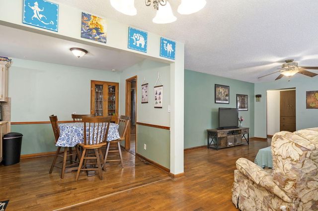 853 W Whiteside Street, Springfield, MO 65807