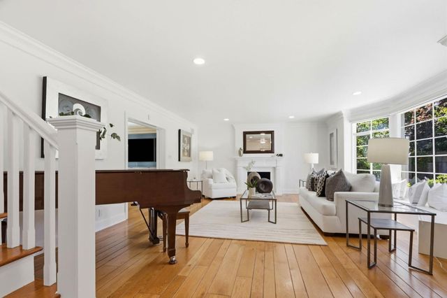 309 Crest Drive, San Jose, CA 95127