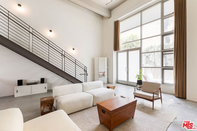 1130 S Flower Street 103, Los Angeles, CA 90015