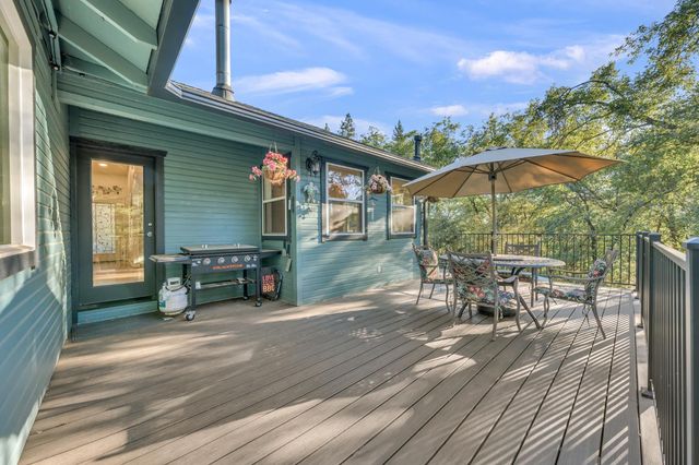 21930 Placer Hills Rd, Colfax, CA 95713