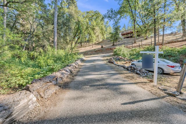 21930 Placer Hills Rd, Colfax, CA 95713