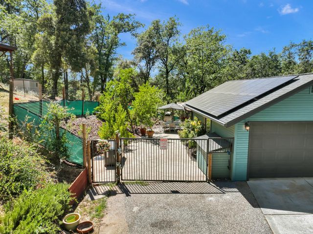 21930 Placer Hills Rd, Colfax, CA 95713
