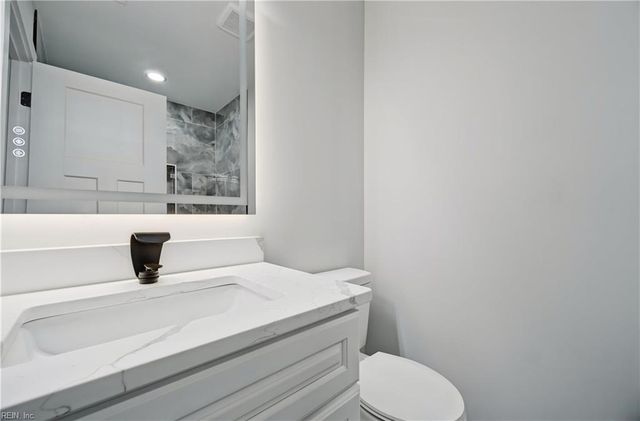 626 Day ST, Hampton, VA 23661