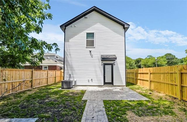 626 Day ST, Hampton, VA 23661
