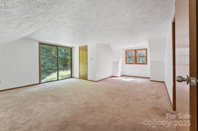 44 Rainbow Road, Highlands, NC 28741