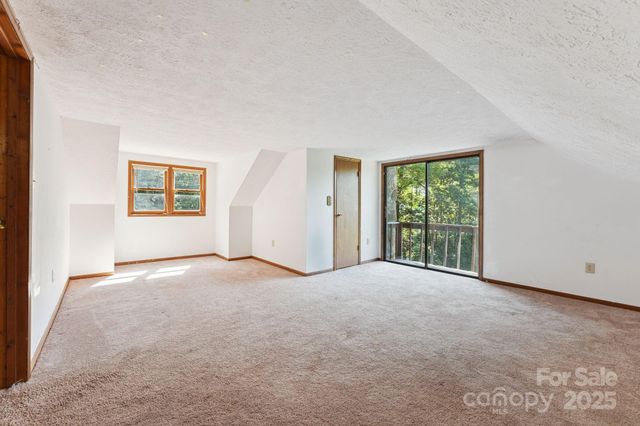 44 Rainbow Road, Highlands, NC 28741
