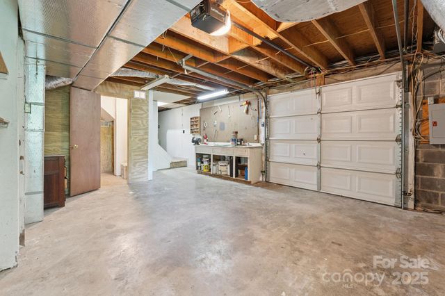 44 Rainbow Road, Highlands, NC 28741