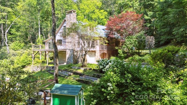 44 Rainbow Road, Highlands, NC 28741