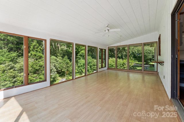 44 Rainbow Road, Highlands, NC 28741