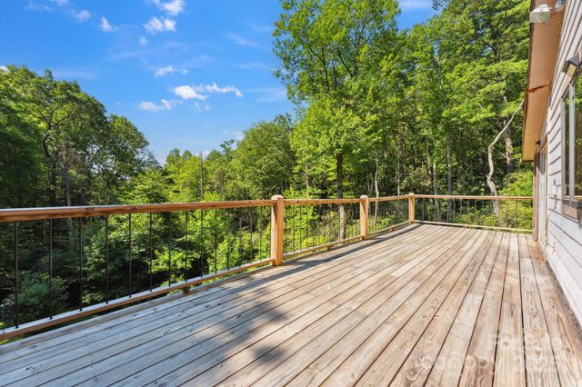 44 Rainbow Road, Highlands, NC 28741