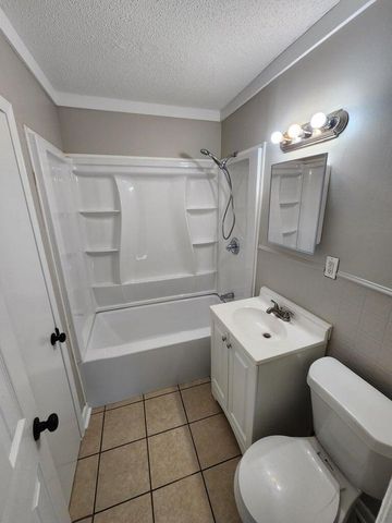 128 Smith Street, Crestview, FL 32539