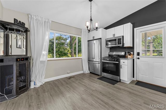 5 Filly Court, Florissant, MO 63033