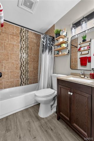 5 Filly Court, Florissant, MO 63033