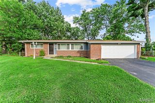 5 Filly Court, Florissant, MO 63033