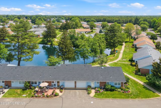 1190B Clydebank Court, Lakewood, NJ 08701