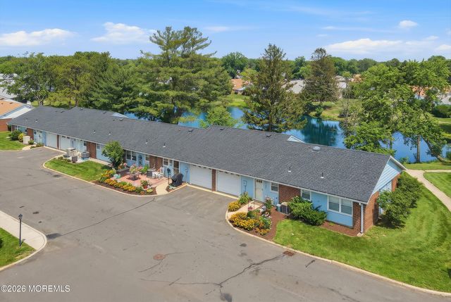 1190B Clydebank Court, Lakewood, NJ 08701