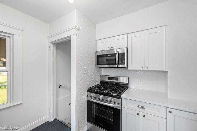 4521 Telhurst Road, South Euclid, OH 44121