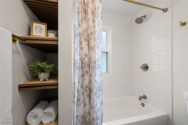 4521 Telhurst Road, South Euclid, OH 44121