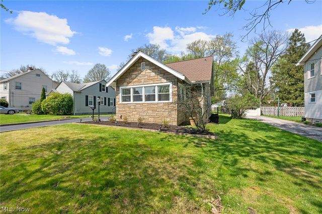 4521 Telhurst Road, South Euclid, OH 44121