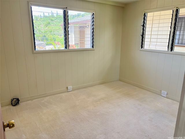 98-400 Ponohale Street, Aiea, HI 96701
