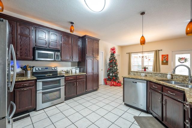 7216 Goldenrod Court, Ooltewah, TN 37363