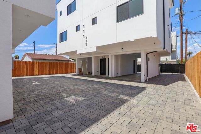 1261 Browning Boulevard, Los Angeles, CA 90037