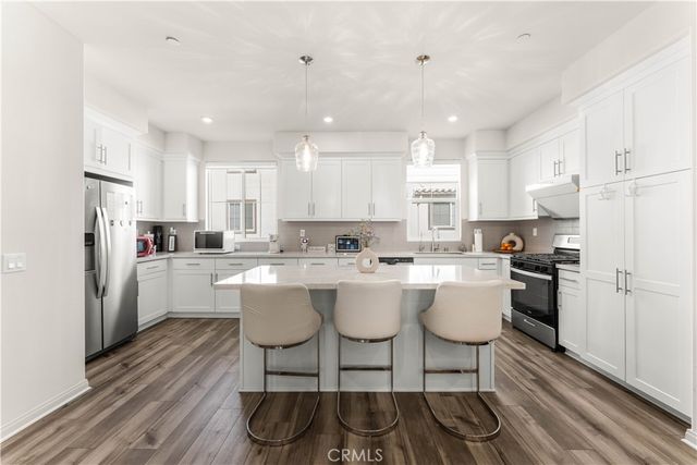 2129 Yukon, Pomona, CA 91766