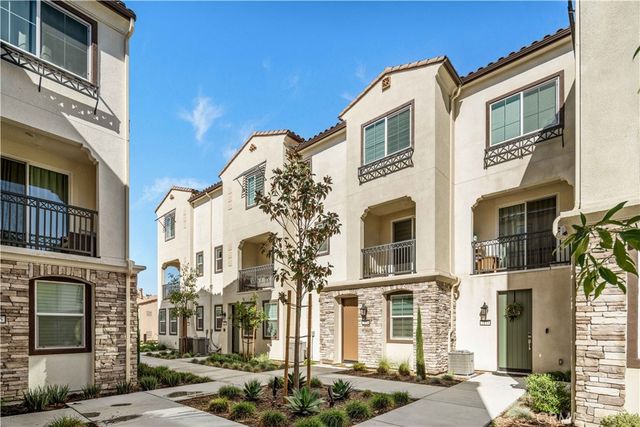 2129 Yukon, Pomona, CA 91766