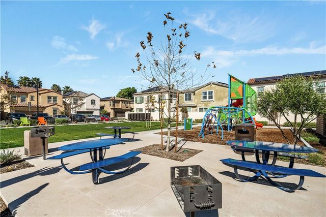 2129 Yukon, Pomona, CA 91766