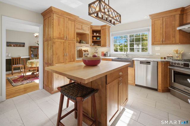 119 Spring Street, Glastonbury, CT 06033