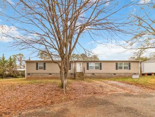 8 Doby Court, Wellford, SC 29385